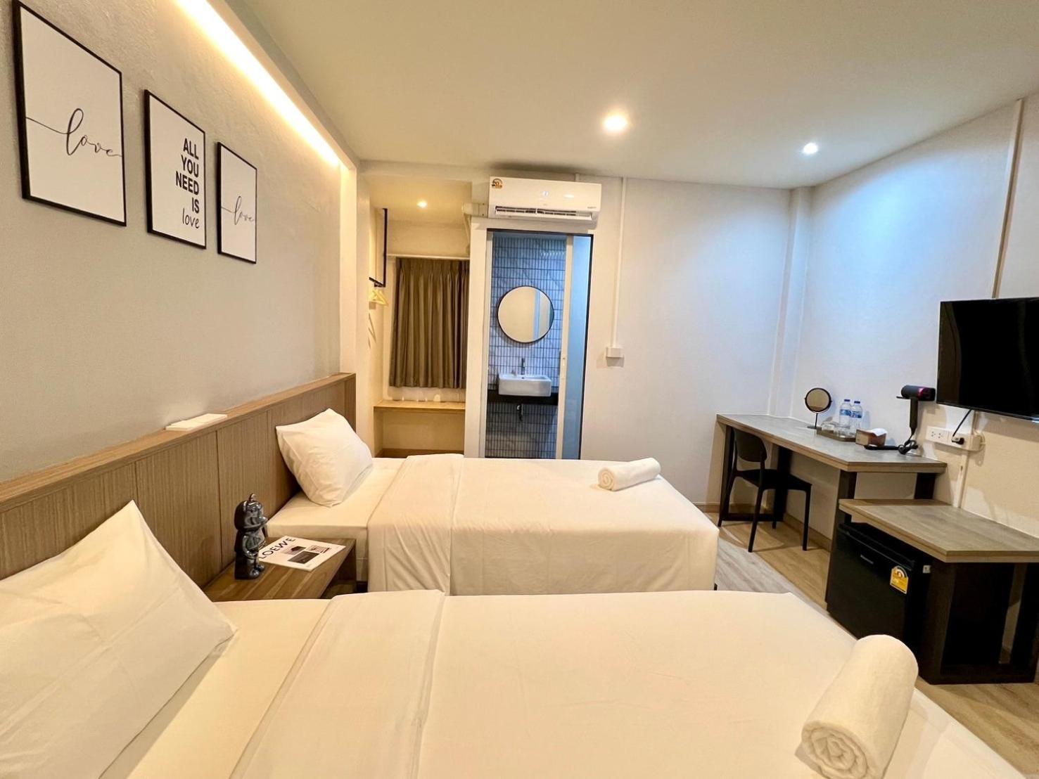 Bedter Hotel Phang Nga Bagian luar foto